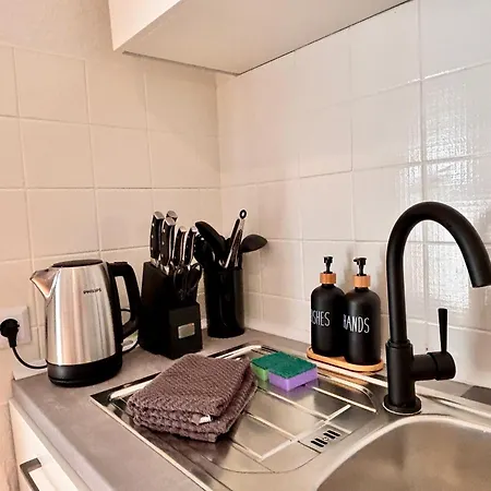 Ruhiges City-apartment In Angebunden Lejlighed *