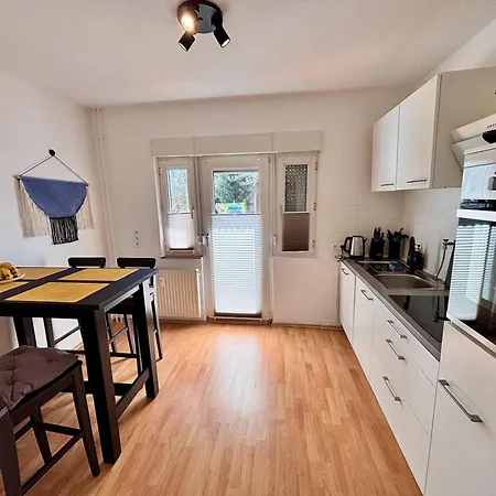 Ruhiges City-apartment In Angebunden
