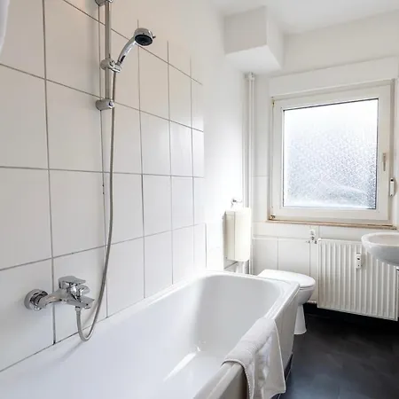 Ruhiges City-apartment In Angebunden